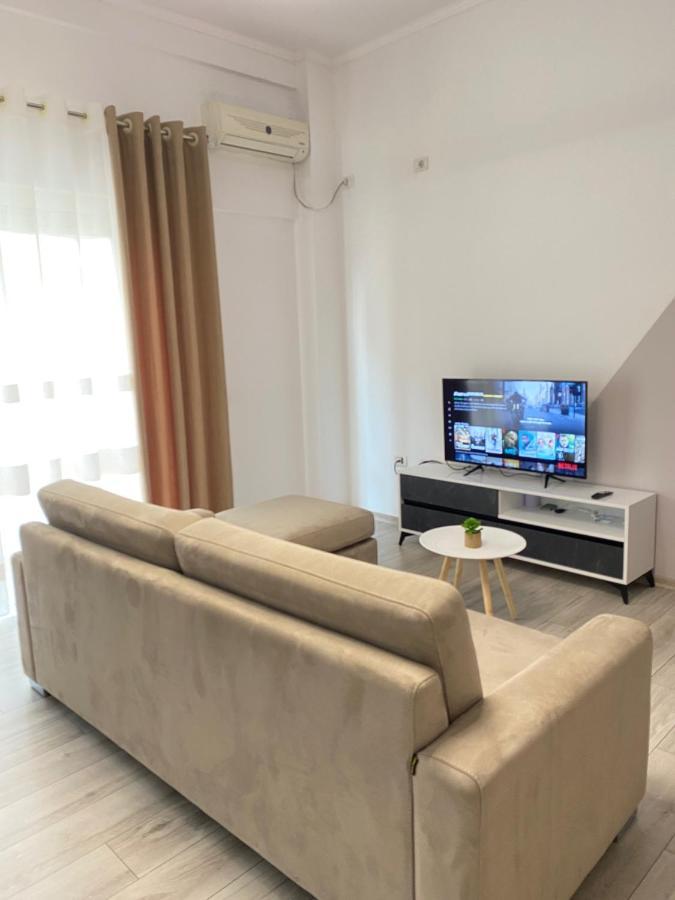 Newly Renovated One Bedroom Apartment In Τίρανα Εξωτερικό φωτογραφία